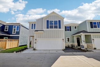 574 Morning Tide Ln, Kemah, TX 77565