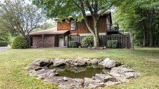3166 Durst Dr, Cortland, OH 44410