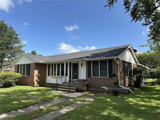 2911 Thornhill Dr, Mobile, AL 36606