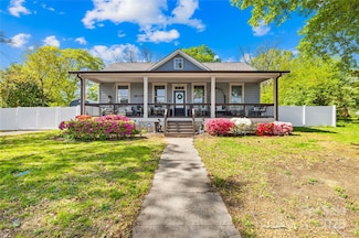 911 Earl St, Shelby, NC 28150