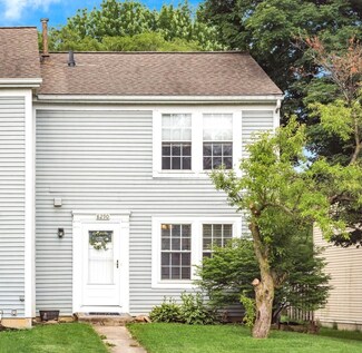 8290 Lariat Ct, Powell, OH 43065