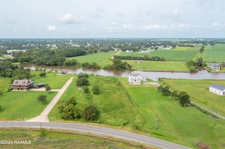 11102 Jefferson Island Rd, New Iberia, LA 70560