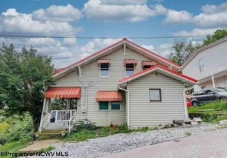 755 Naomi St, Morgantown, WV 26505