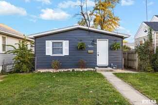 1414 E Duryea Ave, Peoria Heights, IL 61616