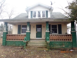 7434 Rockwell Rd, New Douglas, IL 62074
