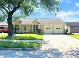 2202 Windy Meadow Dr, Sugar Land, TX 77478