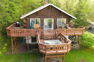 33 High Ridge Rd, Windham, NY 12439