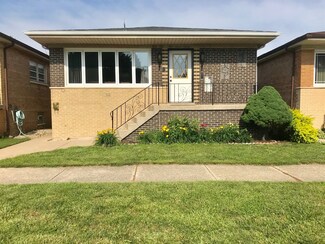 5330 S Hunt Ave, Summit Argo, IL 60501