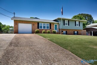 9030 Craigmont Rd SW, Huntsville, AL 35802