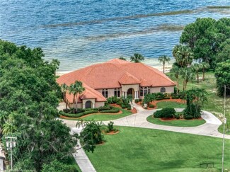 1601 Lakeview Dr, Sebring, FL 33870