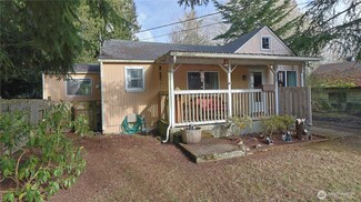 912 Pearl St, Bremerton, WA 98310