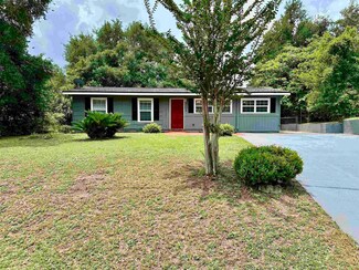 3626 S Lakewood Dr, Tallahassee, FL 32305