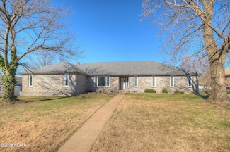 1901 Laura Ln, Joplin, MO 64801