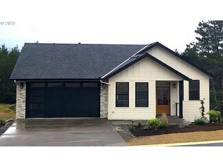 466 Meadows Dr, Manzanita, OR 97130