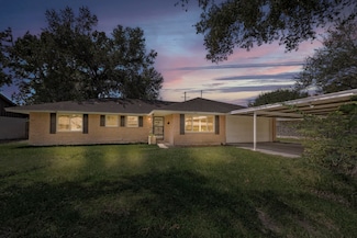 8927 Rockhurst Dr, Houston, TX 77080