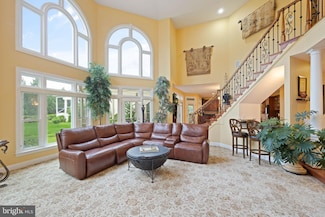18250 Glen Oak Way, Leesburg, VA 20176
