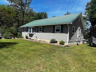 115 Circular Ave, Wallingford, VT 05773
