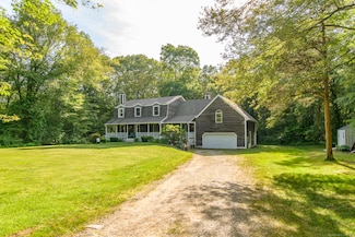 39 Anna Farm Rd W, North Stonington, CT 06359