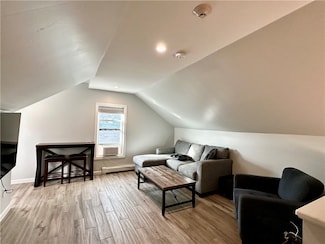 29 Ann St Unit 5, Newport, RI 02840