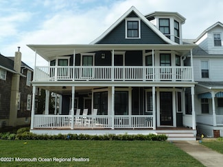 6 Heck Ave, Ocean Grove, NJ 07756