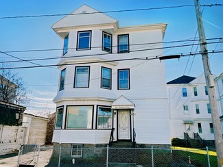 1007 Globe St, Fall River, MA 02724