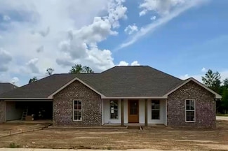 70 E Bartlet Way, Hattiesburg, MS 39402