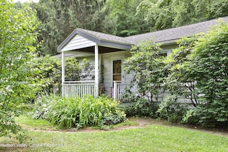 14 Lane St, Phoenicia, NY 12464