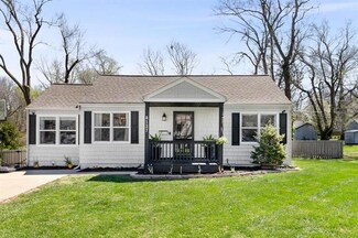 8127 Hadley St, Overland Park, KS 66204