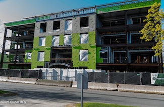 78 Church St Unit 205, Saratoga Springs, NY 12866