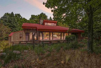 4695 Gully Rd, Harbor Springs, MI 49740