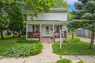 605 N Jefferson St, Harvard, IL 60033