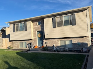 866 Riverwood Dr, Logan, UT 84321