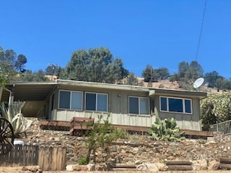 757 Bristlecone Dr, Wofford Heights, CA 93285