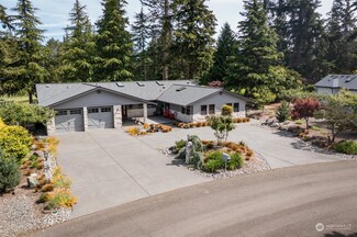 113 Arnold Palmer Pkwy, Sequim, WA 98382