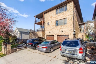 325 E Brinkerhoff Ave Unit 2, Palisades Park, NJ 07650