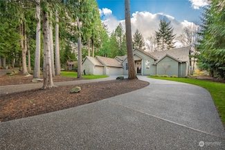 5520 Canvasback Rd, Blaine, WA 98230
