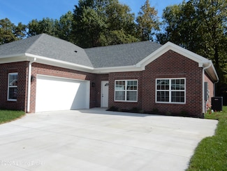 178 Bullitt Creek Dr, Shepherdsville, KY 40165