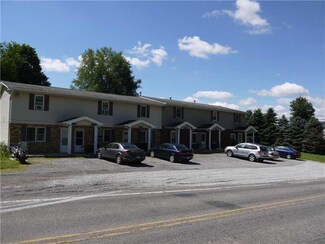 6277 Tuscarawas Rd, Industry, PA 15052