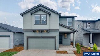 1111 Sparrow St, Woodburn, OR 97071