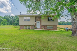 772 Potters Falls Rd, Wartburg, TN 37887