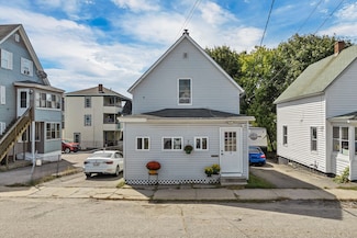 28 North Ave, Sanford, ME 04073