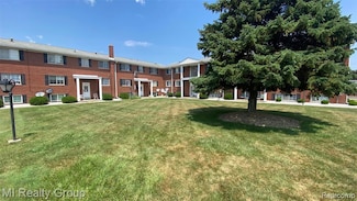 8240 Crestview Dr Unit B1, Sterling Heights, MI 48312