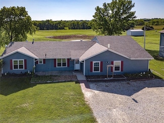 3668 Colorado Rd, Pomona, KS 66076