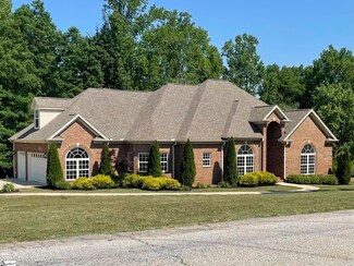 320 Pine Dr, Greer, SC 29651