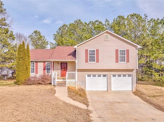 108 Ivy Trace Ln, Dallas, GA 30157