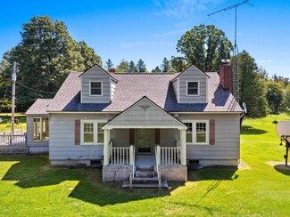 N7192 Saint Paul Rd, Crivitz, WI 54114