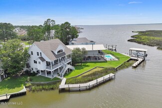 236 Pinewood Dr, Pass Christian, MS 39571