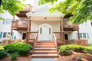 369 Aiken Ave Unit 15, Lowell, MA 01850