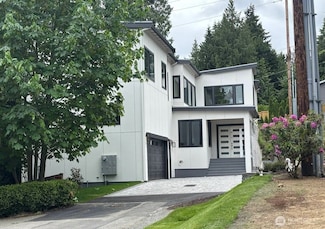 955 103rd Ave SE, Bellevue, WA 98004