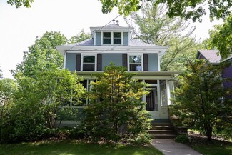 514 5th St E, Northfield, MN 55057